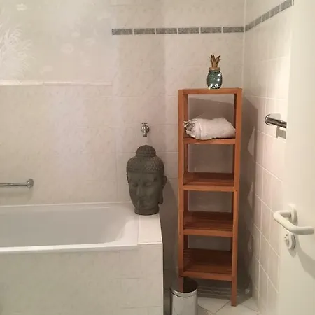 Apartment 4 Brunnenstrasse *